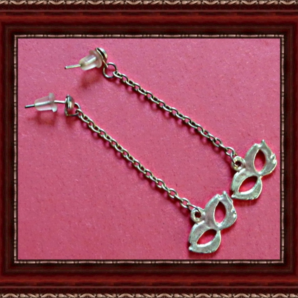 Silver Tone Dangle Mask Design Earrings